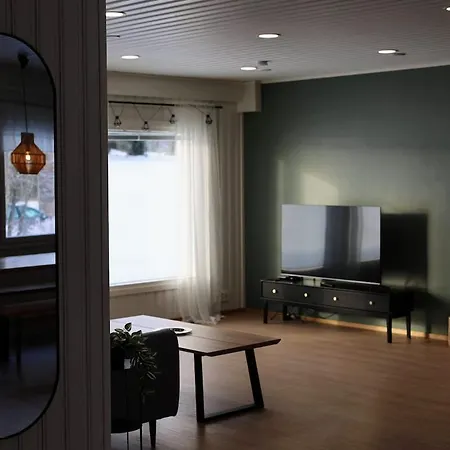 Casa vacanze Large Three-bedroom Korholanmäki